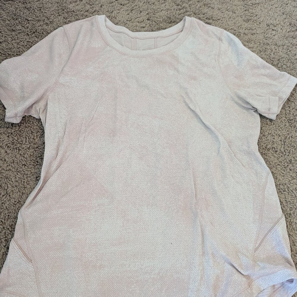 Lululemon workout top